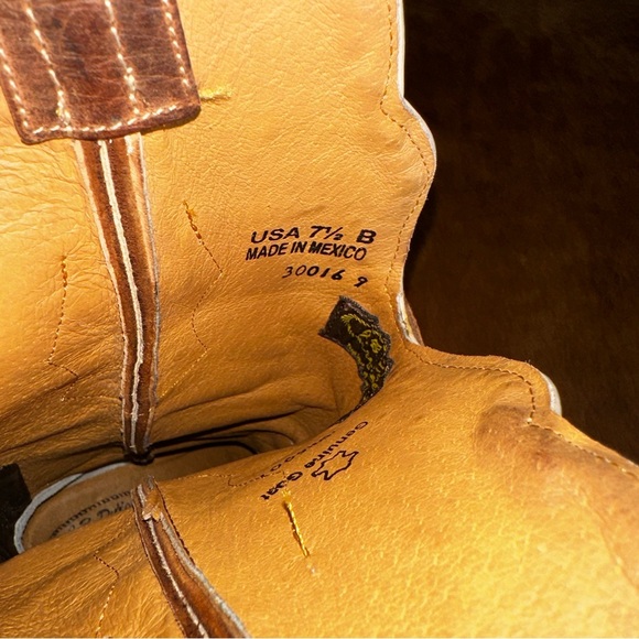 J.B. Dillon, genuine leather - Picture 12 of 13